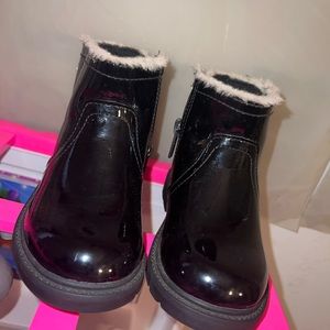 Toddler Ugg shoes 8c